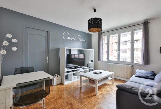 Appartement F3 à louer - 3 pièces - 53.06 m2 - MONTROUGE - 92 - ILE-DE-FRANCE - Century 21 Côté Ecrivains